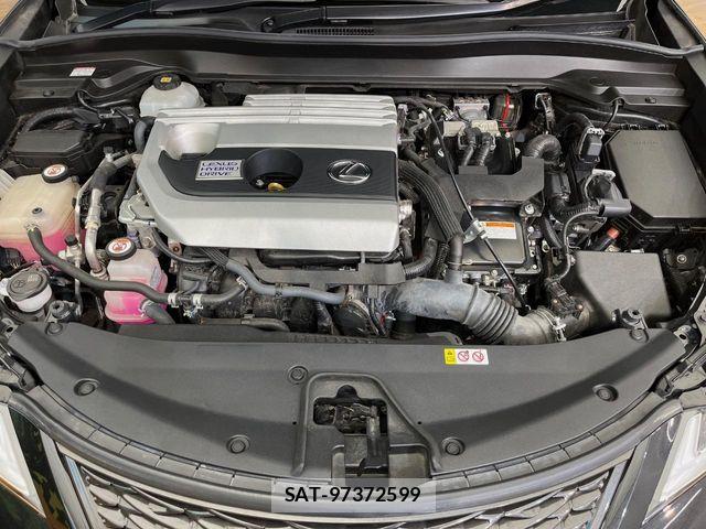 Lexus UX 2019-03 7617770-19