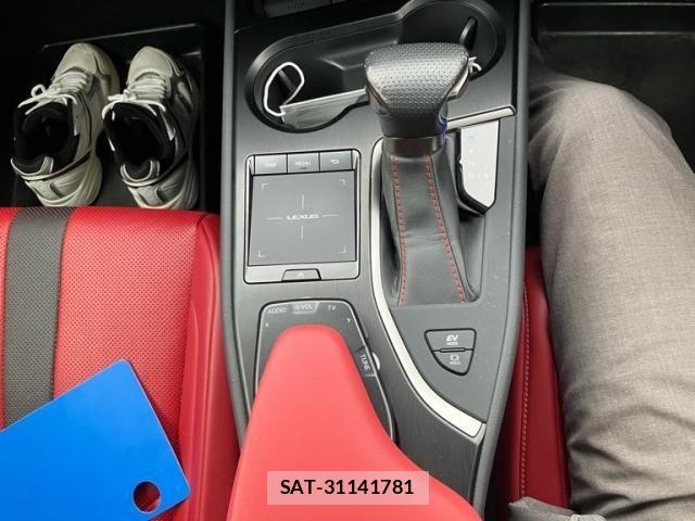 Lexus UX 2019-11 7617772-19