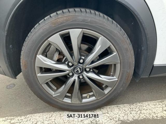 Lexus UX 2019-11 7617772-22