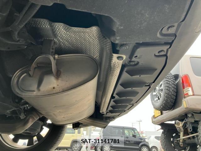 Lexus UX 2019-11 7617772-8