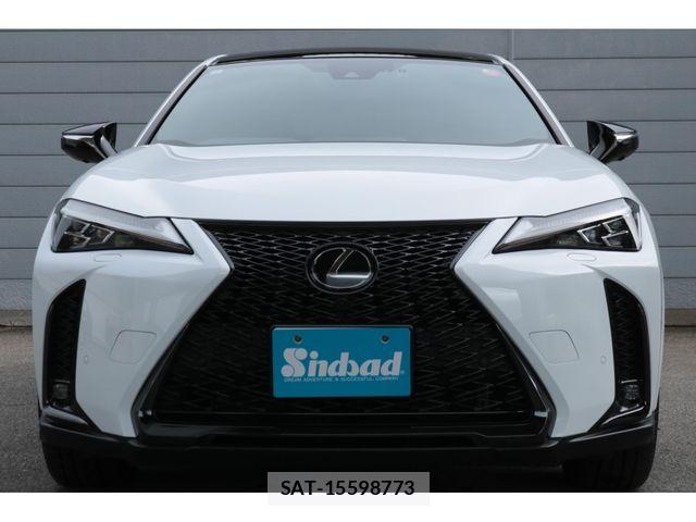 Lexus UX 2023-11 7725237-10