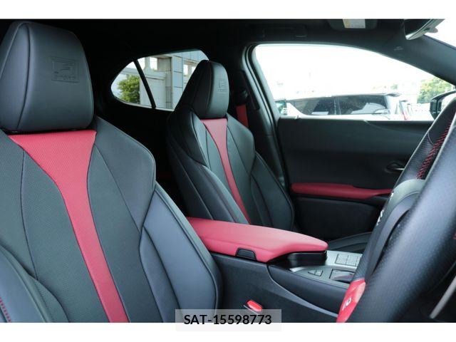 Lexus UX 2023-11 7725237-16