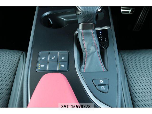 Lexus UX 2023-11 7725237-26