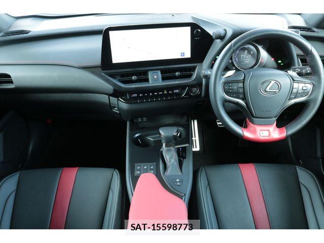 Lexus UX 2023-11 7725237-2