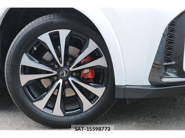 Lexus UX 2023-11 7725237-3