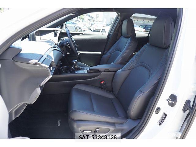 Lexus UX 2022-02 7725240-13
