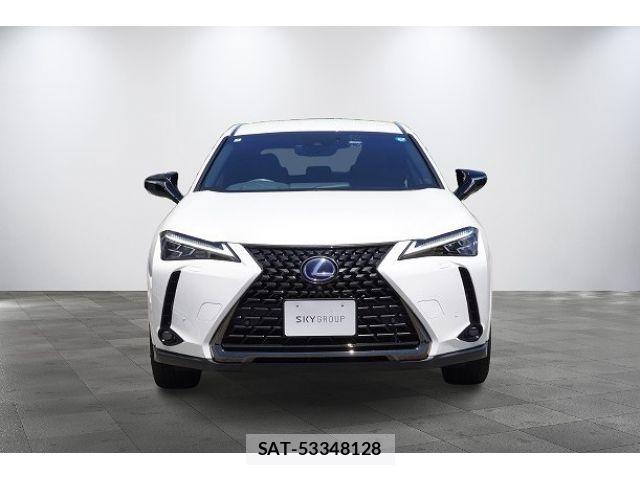 Lexus UX 2022-02 7725240-1