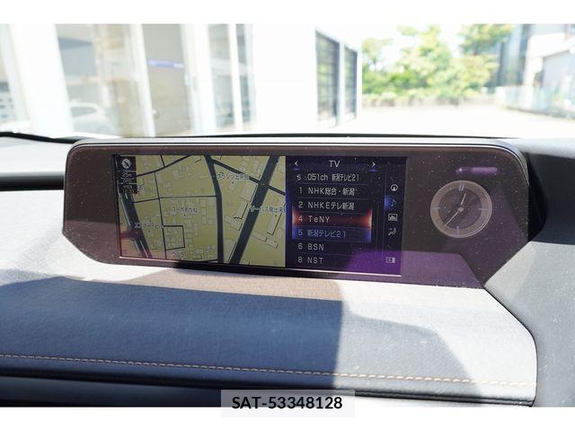 Lexus UX 2022-02 7725240-19