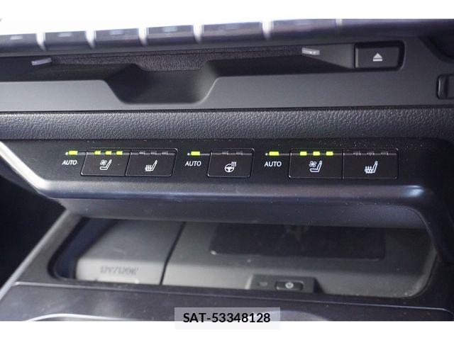 Lexus UX 2022-02 7725240-22