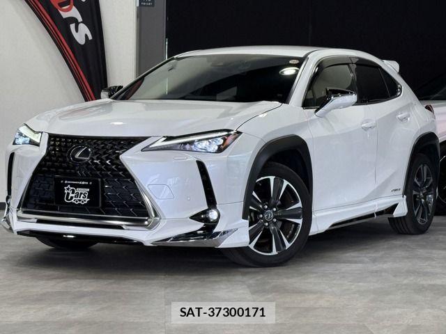 Lexus UX 2021-04 7877479-1