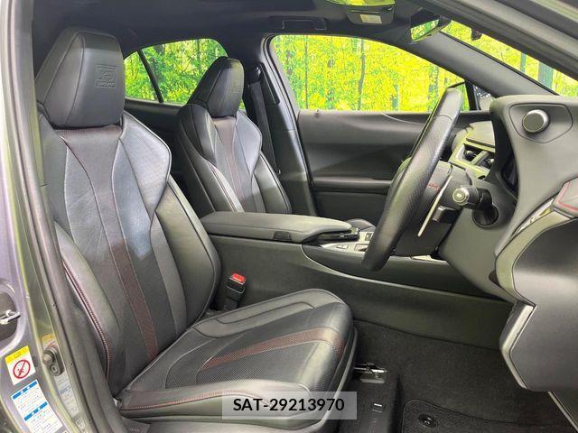 Lexus UX 2021-09 7962481-8