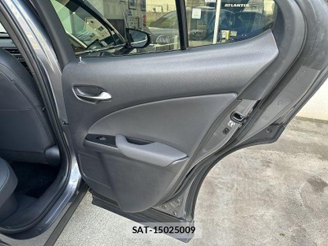 Lexus UX 2021-06 7979818-20