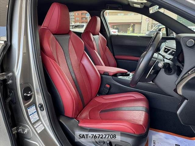 Lexus UX 2019-11 8208480-15