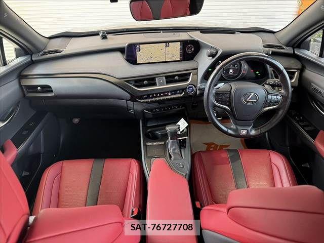 Lexus UX 2019-11 8208480-1