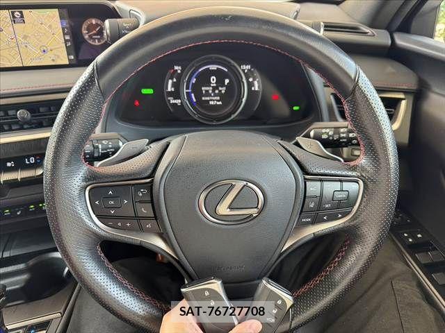 Lexus UX 2019-11 8208480-6