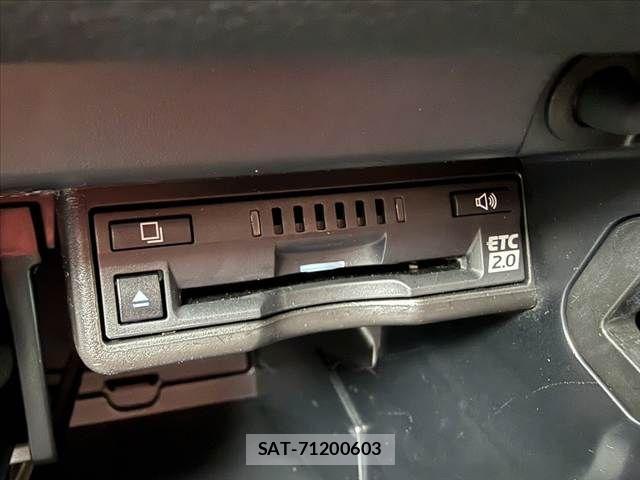 Lexus UX 2020-02 8315244-28