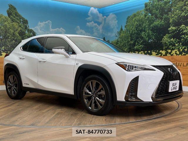 Lexus UX 2019-12 8366797-15