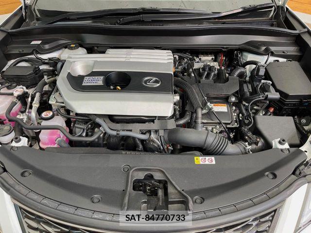 Lexus UX 2019-12 8366797-17