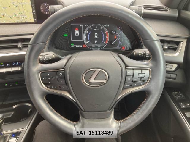 Lexus UX 2019-09 8413351-19