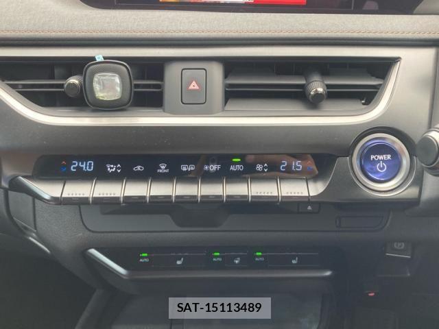 Lexus UX 2019-09 8413351-23