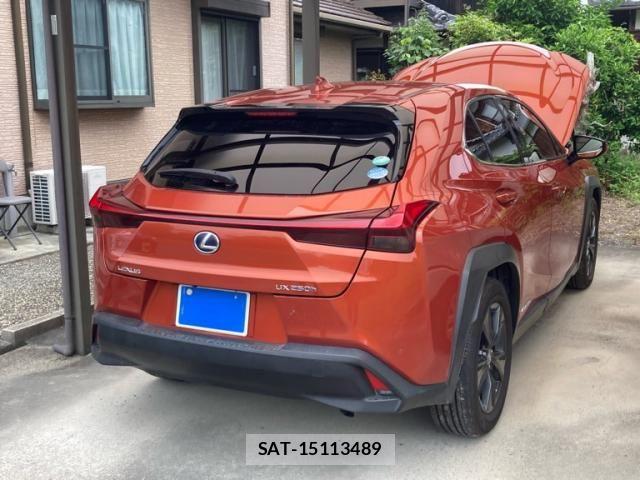 Lexus UX 2019-09 8413351-3