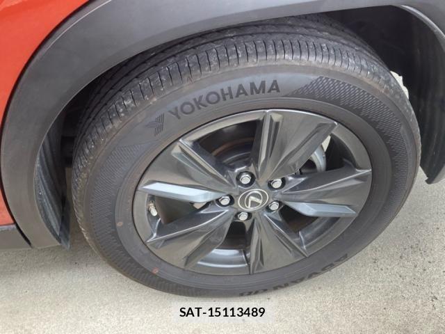Lexus UX 2019-09 8413351-5
