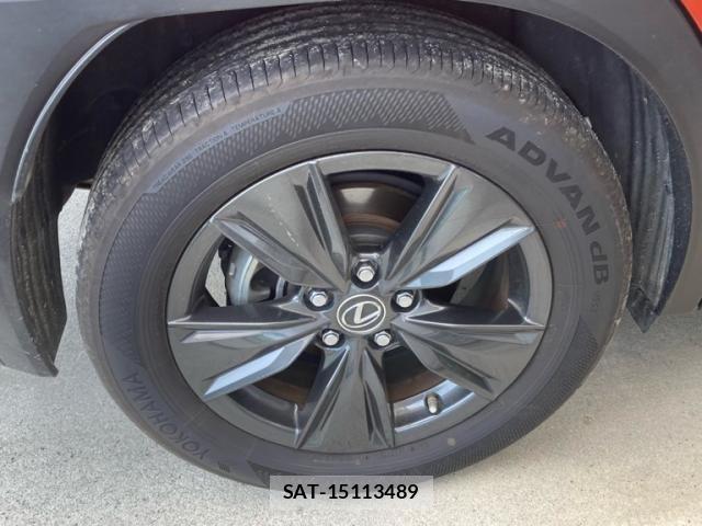 Lexus UX 2019-09 8413351-6