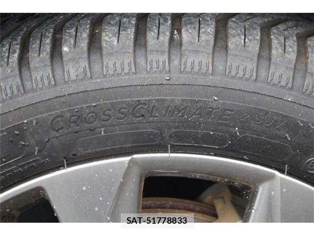Lexus UX 2019-02 8413352-19