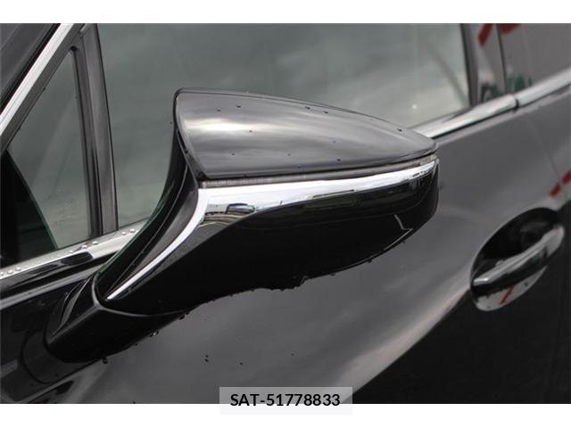 Lexus UX 2019-02 8413352-27