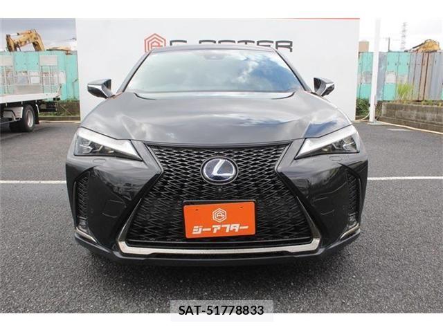 Lexus UX 2019-02 8413352-7