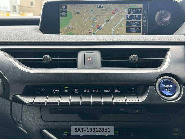 Lexus UX 2019-08 8562506-9