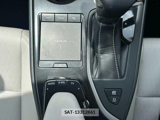 Lexus UX 2019-08 8562506-12