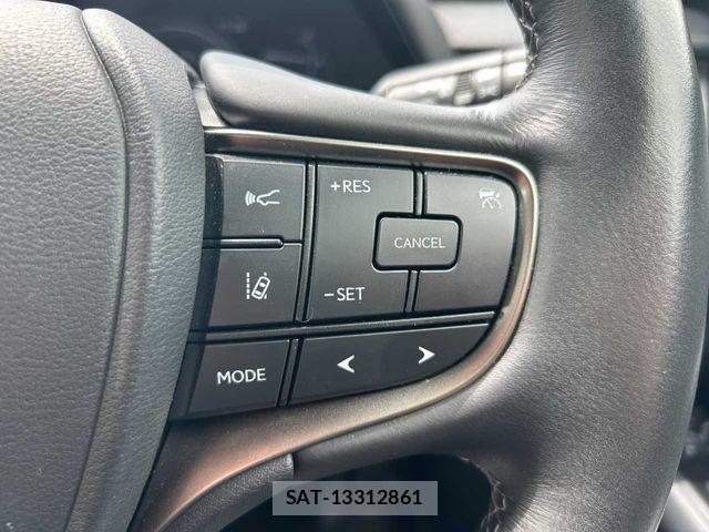 Lexus UX 2019-08 8562506-17
