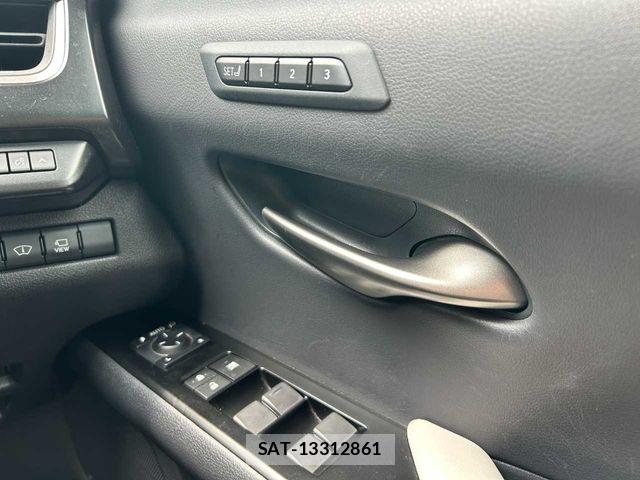 Lexus UX 2019-08 8562506-24