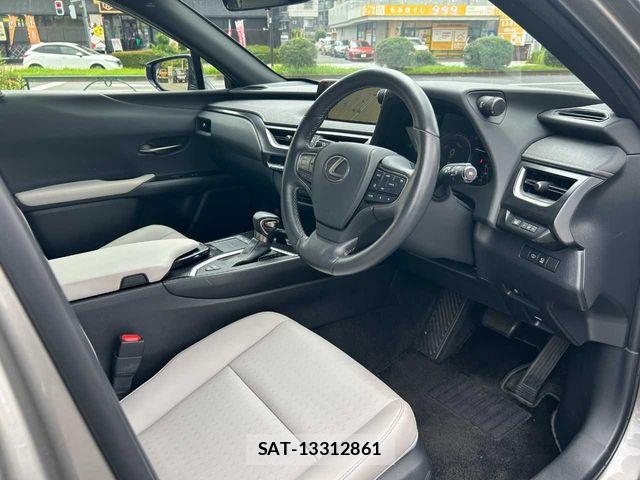 Lexus UX 2019-08 8562506-27