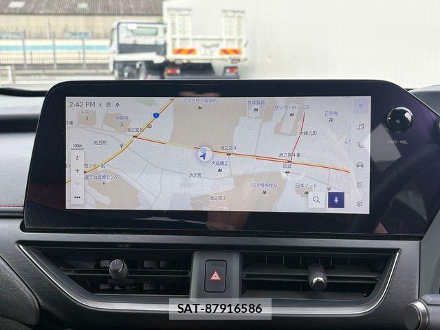 Lexus UX 2023-01 8666435-9