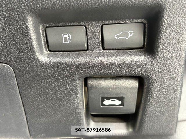 Lexus UX 2023-01 8666435-16