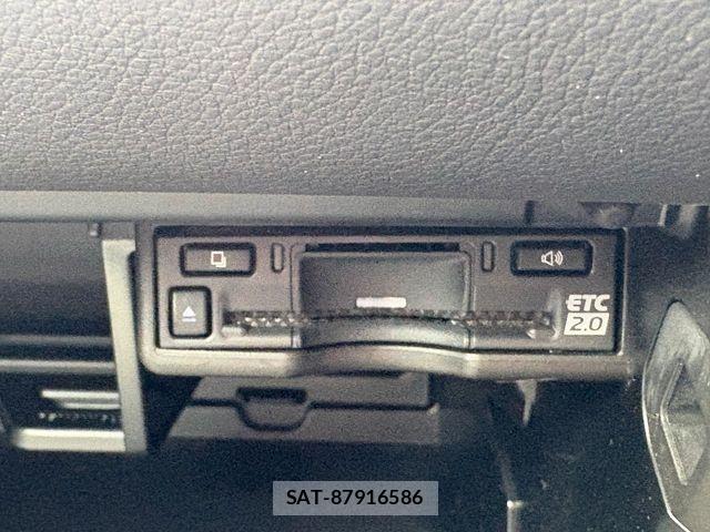 Lexus UX 2023-01 8666435-17