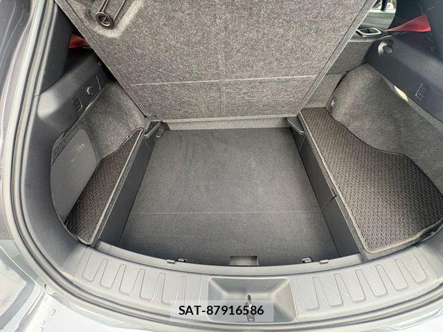 Lexus UX 2023-01 8666435-25