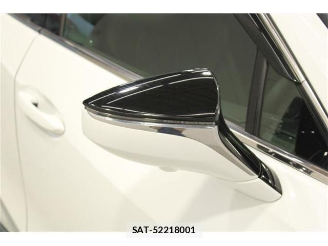 Lexus UX 2023-07 8743547-21