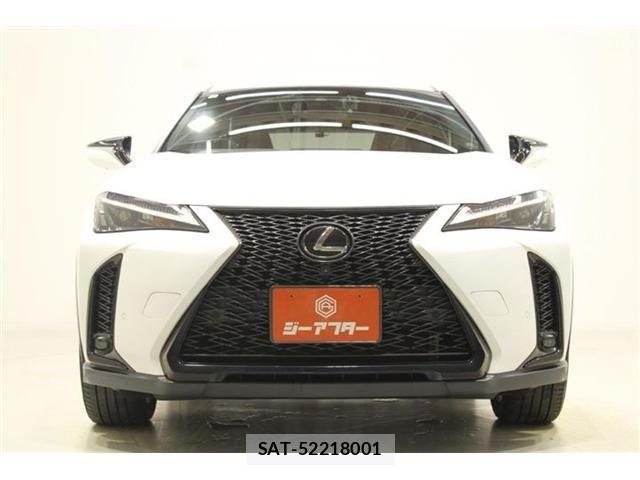 Lexus UX 2023-07 8743547-7