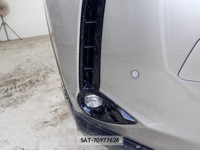 Lexus UX 2019-11 8796528-9