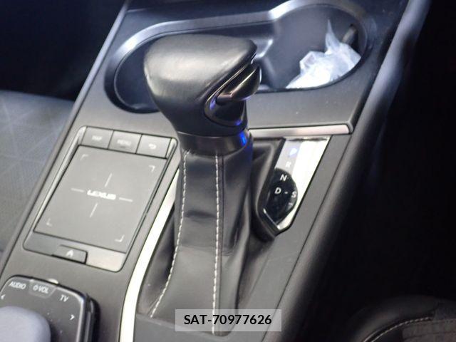 Lexus UX 2019-11 8796528-15