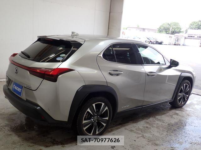 Lexus UX 2019-11 8796528-7