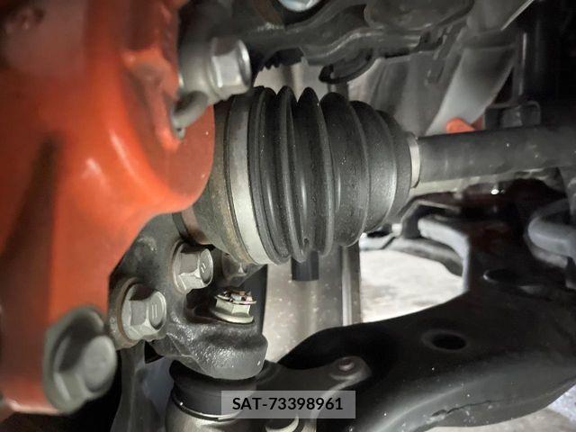 Lexus UX 2023-06 8849620-19