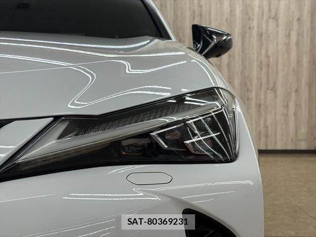 Lexus UX 2023-05 8880578-21