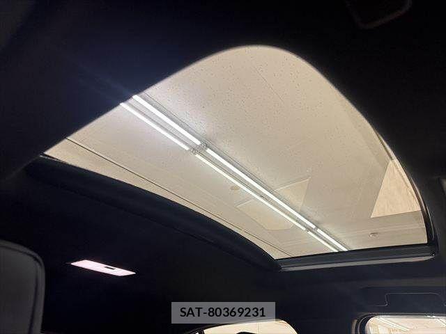Lexus UX 2023-05 8880578-3
