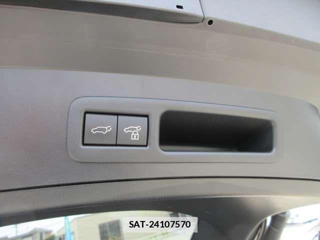 Lexus UX 2022-02 1176771-10