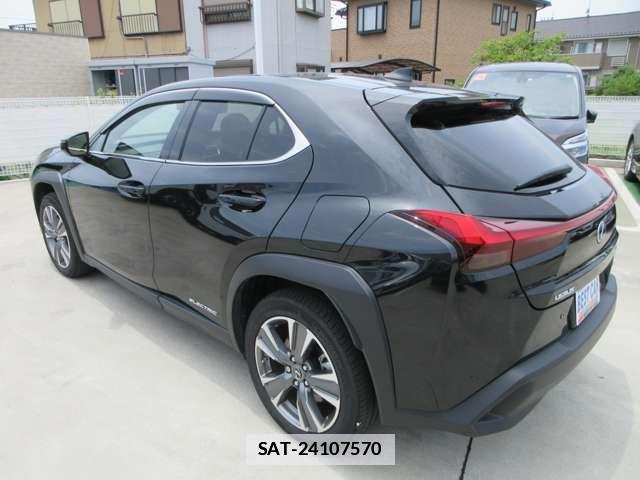Lexus UX 2022-02 1176771-14