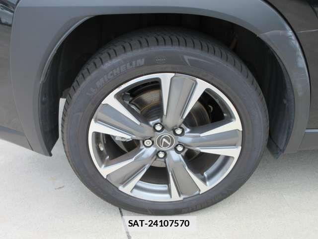 Lexus UX 2022-02 1176771-1